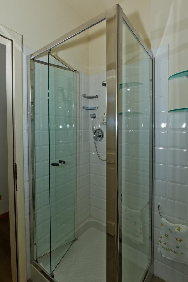 Chambre Triple avec Salle de Bains Commune